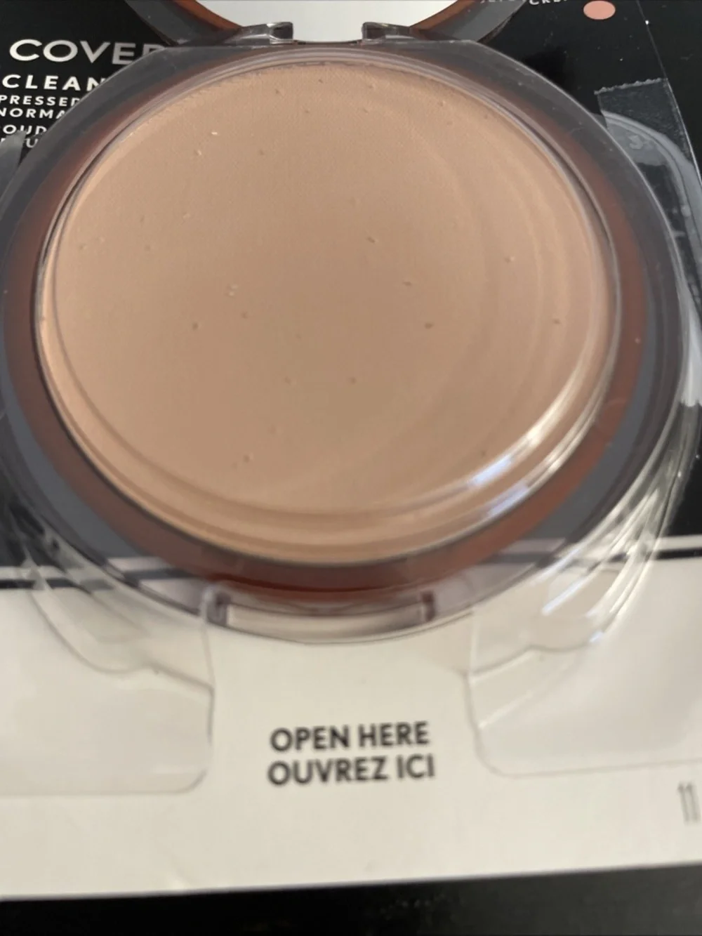 COVERGIRL Clean Pressed Powder 150 CREAMY BEIGE Original Talc x2